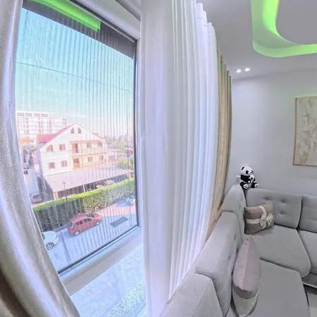 Near Tirana Airport Self Check-in Free Parking Apartman *